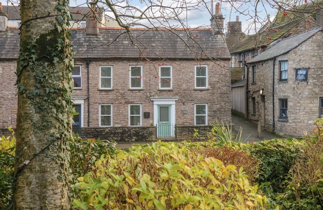 BAY LEAF COTTAGE, familial et convivial à Kirkby Stephen, Ref 983664