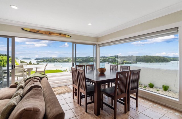 Bay of Islands Ocean Views House