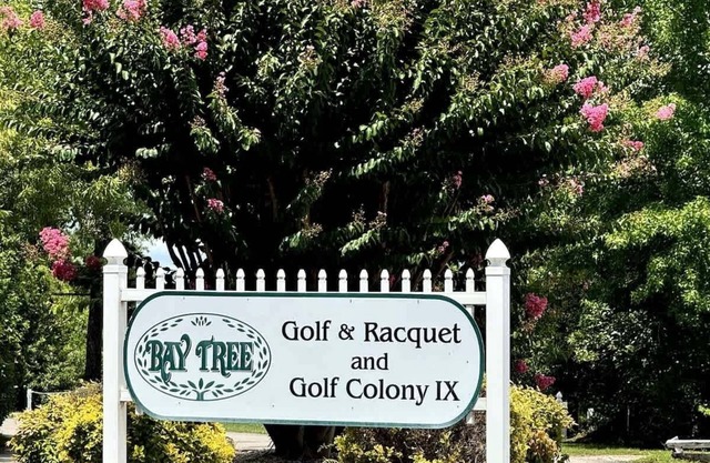 Bay Tree great 1BR apartment