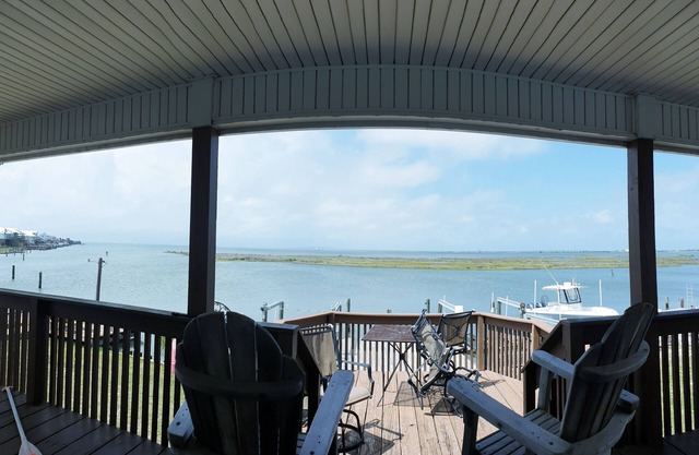 Bay views / Gulf views