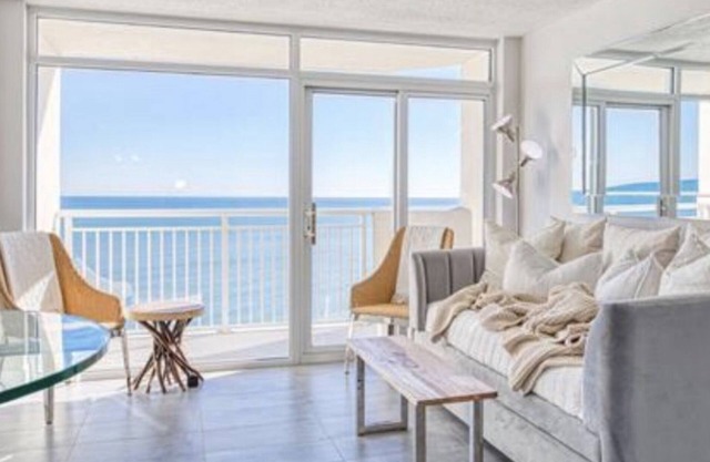 BAY WATCH BEAUTY... PRISTINE 14TH FLOOR OCEANFRONT