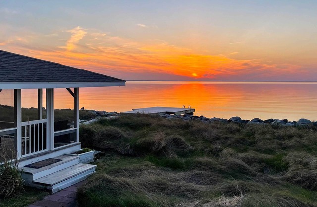 Bayfront Gem w/ Amazing Water Views + Pond!