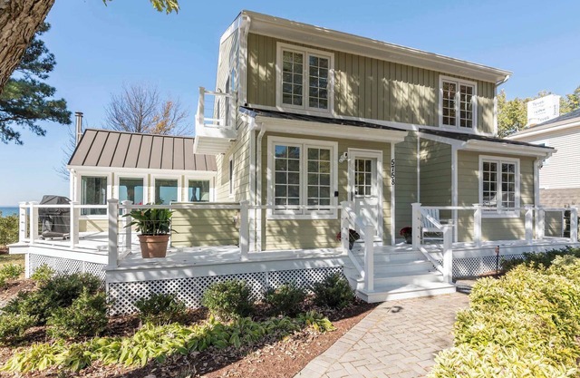 Time Stands Still At the Dock.