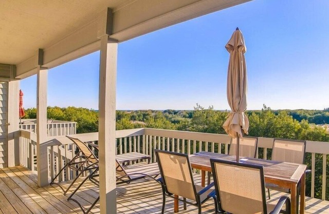 BAYLIN B (11B): 2 BR / 2. 5 BA en bord de mer à Topsail Beach, pour 7 personnes