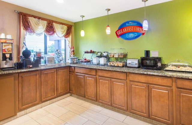 Baymont by Wyndham Waukesha