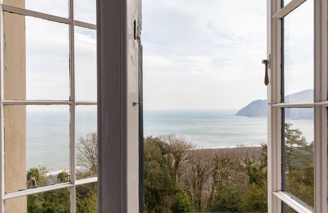 Bayview Terrace, LYNTON