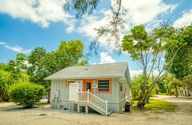 Baywatch Cabin home