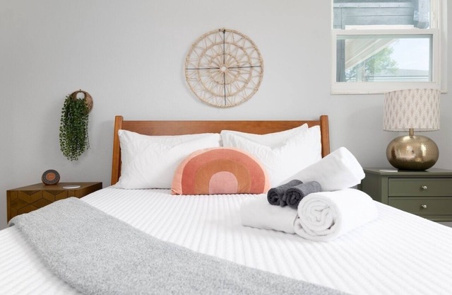 Be A Nomad | Neptune Beach | 2blks from the ocean