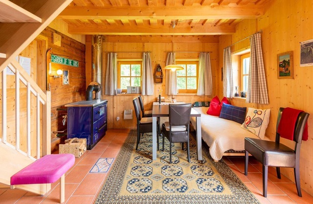 Beautiful holiday home with a natural stream