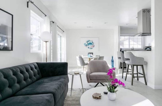 Be Inspired to Dream in This Glamorous Tinseltown Suite
