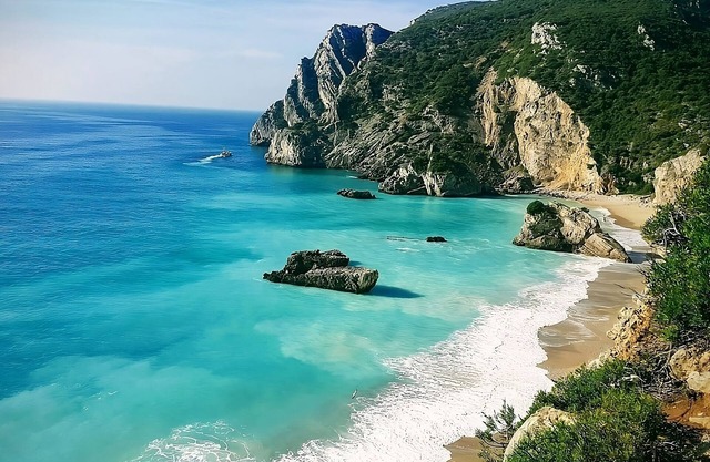 Beach Adventures! Pet-friendly, Few Minutes’ Drive from Monserrate Palace!