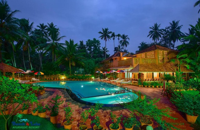 Beach and Lake Ayurvedic Resort, Kovalam