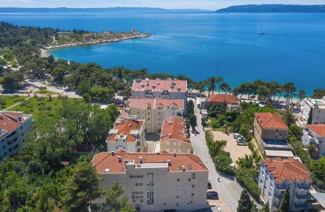 Beach apartment Mara 5 50m to the sea,modern apartment in the center of the town
