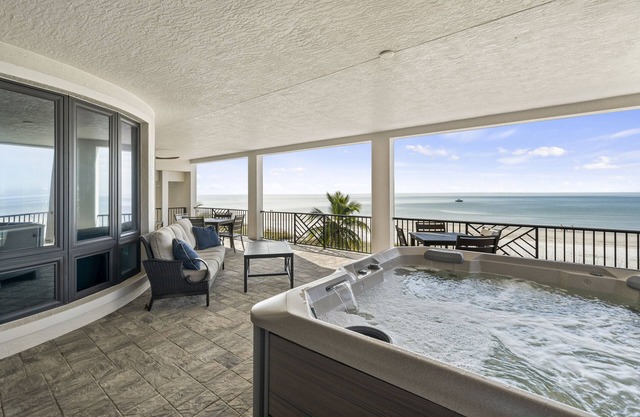 Beach Breeze- Beautiful Property with Amazing Views!