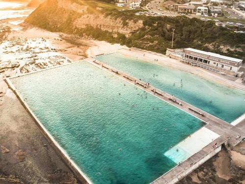 Beach & Brew-Modern 1-Bedroom in Trendy Merewether