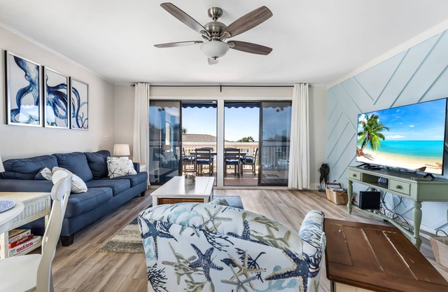 Beach Chairs & Umbrella Included- Quick Walk to Private Beach- Golf Course View