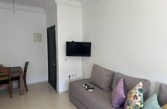 Beach & Comfort Stay in Martil: Garden, Terrace, WiFi, Free Parking & 2BR Appt