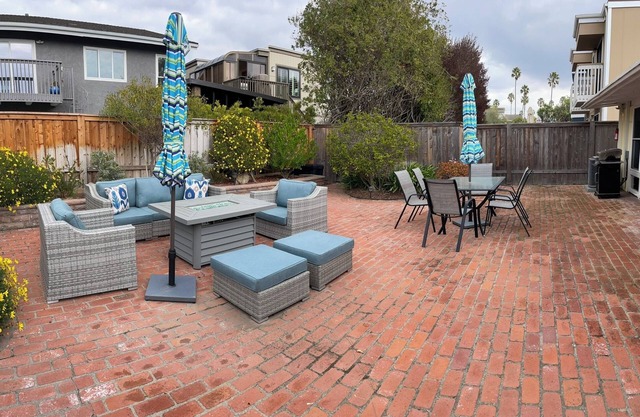 California Coastal Cottage - À quelques pas de la plage - Espace de vie ouvert et extérieur
