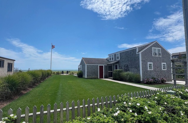 Beach Front 3 Bedroom Cottage
