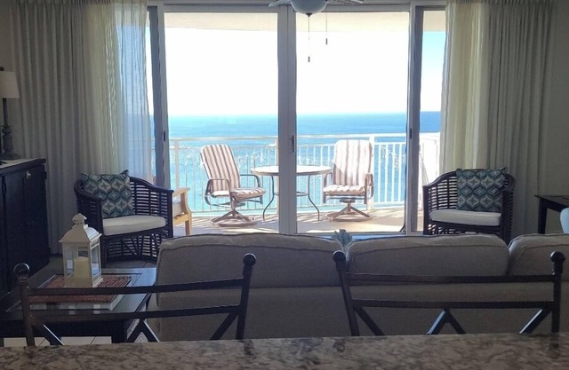 ☀️ ☀️ BEACH FRONT - BOOKING NOW SPRING & SUMMER☀️ ☀️