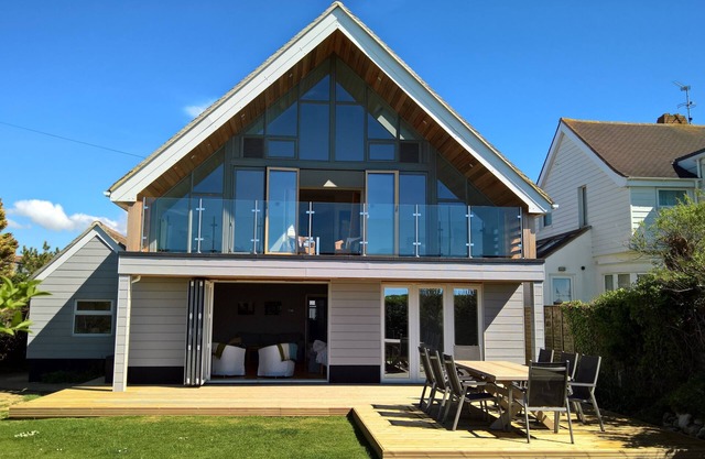 Beach Front House avec une vue magnifique sur la mer. Les chiens sont toujours les bienvenus ici!