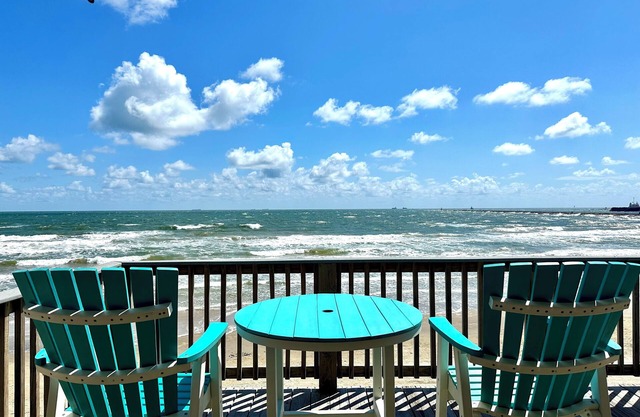 Beach Front House By Jetty Park, 4 BR, Walk Right Down To The Beach