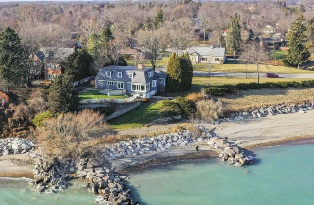 Beach Home with Private Beach on Lake Michigan - “Lady Blue”