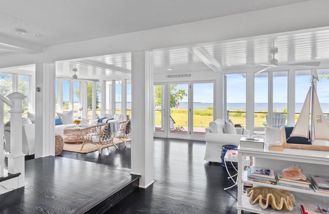 Beach House (Annapolis) Bay Ridge Community