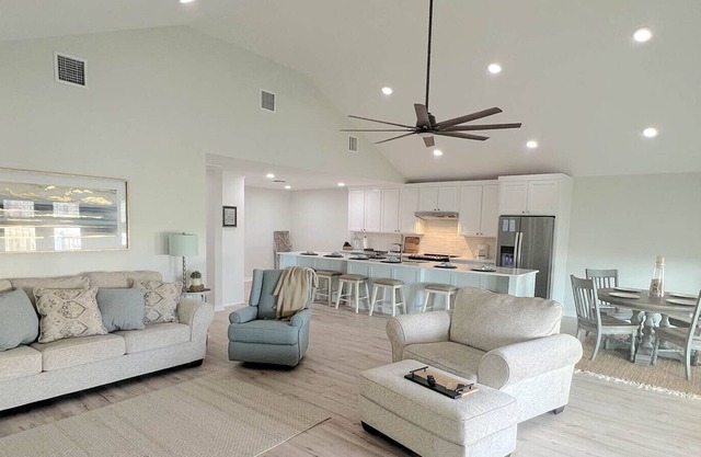 Beach House - Beachfront - Island Realty