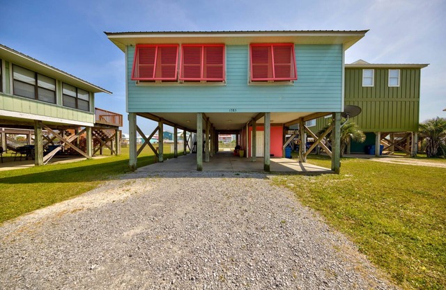 ⛱️Beach House with Private Pool-Sandy Feet Retreat⛱️