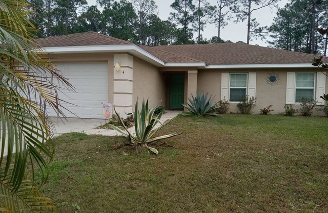 Beach Just 5 Miles! Cul de Sac Home in Great Neighborhood