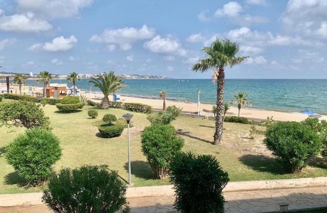 BEACH LIFE, PRIMERA LINEA, 3 HABITACIONES, Reformado 2025