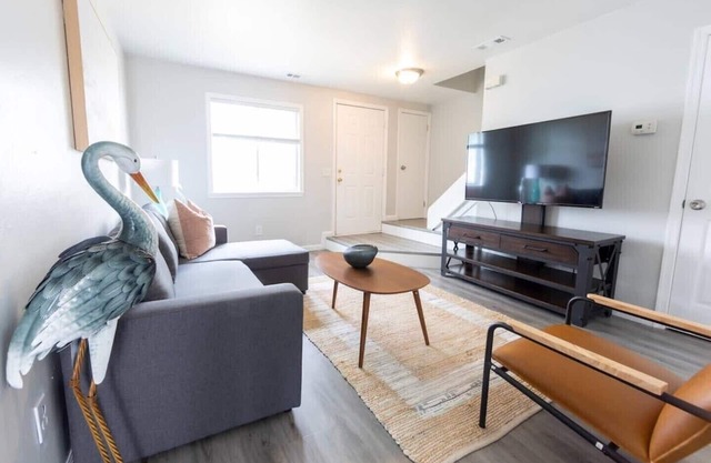 beach. Ocean view. Townhouse