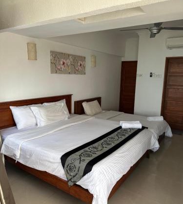 Beach Resort 19 Home Stay SRI SAYANG APARTMENT BATU FERRINGHI 3BEDROOM