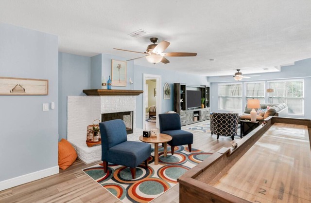 She's A Shore Thing - Walk to Beach - Sleeps 6