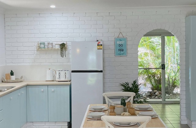 Beach Shack Vibes - 11 Pangatta Crt