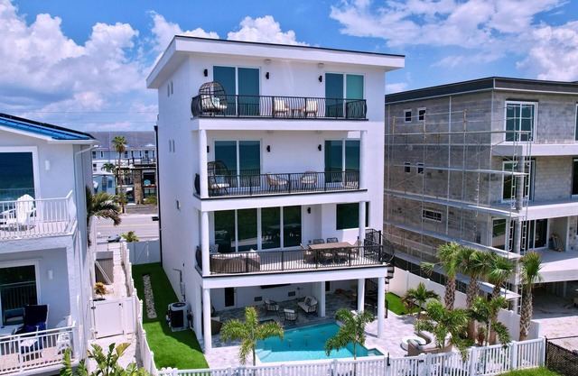 Beach Three: Style Meets the Shore w/ Pool and Spa