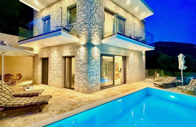 Beach Villa Smile with private pool