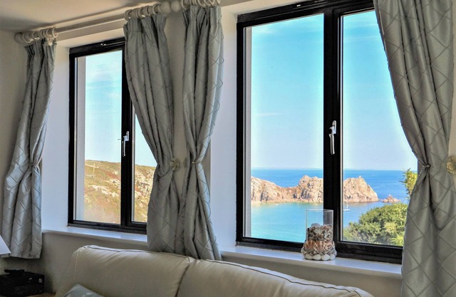BEACHCOMBER, family friendly, character holiday cottage in Sennen