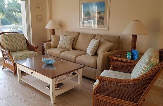Tout ce que vous voulez dans un condo de luxe sur la plage - Unité 205