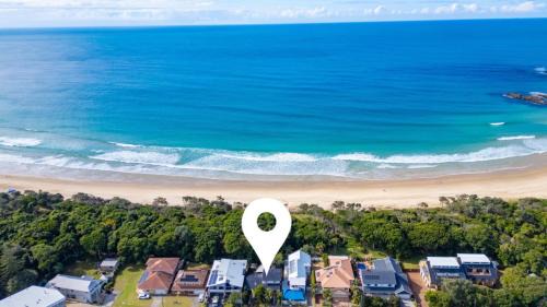 Beached - Prime beachfront location