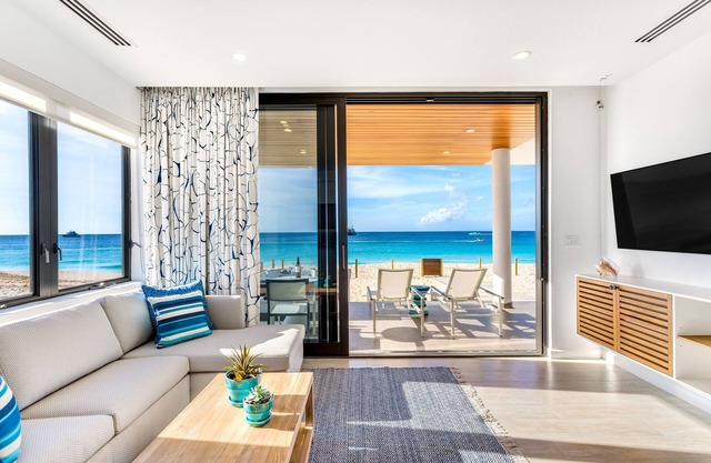 Beachfront 1-bedroom at award-winning Tranquility Beach on Meads Bay Beach