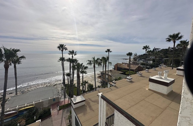 Beachfront 2-bed resort style condo in Malibu with community fitness room, pool.