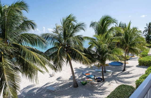 Condo en Front de Mer 2 Chambres sur la Plage Privée de Spotts