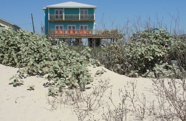 BEACHFRONT 6 lits 4 salles de bains