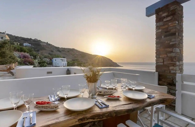 Beachfront Andros Retreat | Villa Stenies Thalassa | Private Pool | 4 bedrooms | Piso Gyalia Beach