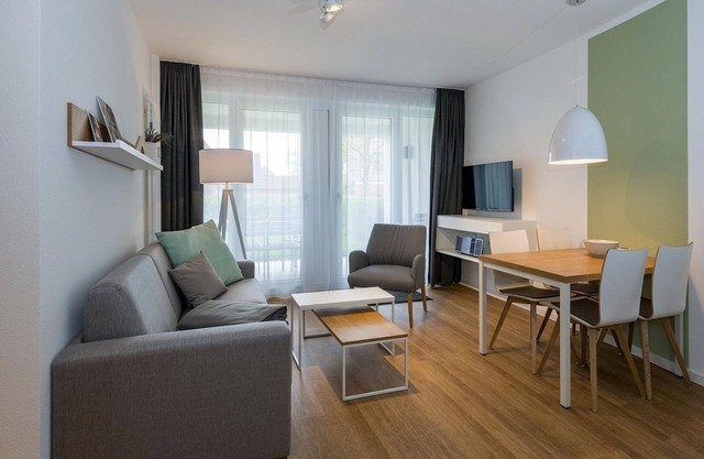 Beachfront apartment with terraces incl. parking, use of swimming pool & sauna - Deichhäuser Anna