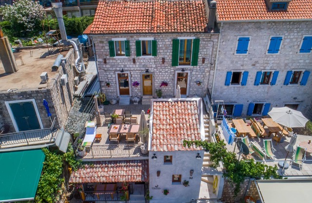 Appartement En Bord De Mer Avec Belle Cuisine Przno Budva