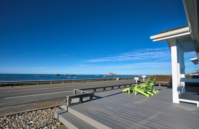 Bungalow Azul @ Pebble Beach. Bungalow BEACHFRONT récemment rénové!