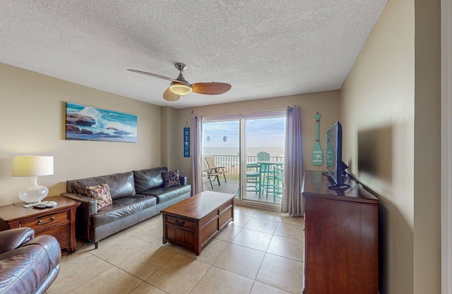 Beachfront Condo with Ocean View Balcony, AC, WiFi, & Shared Pool - Snowbirds OK